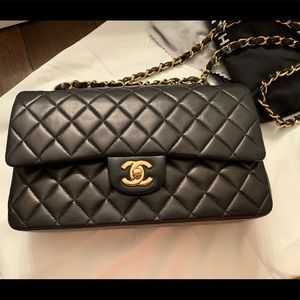 🚫SOLD🚫Chanel medium Lambskin double flap black